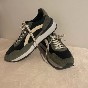 Nothing new sneakers